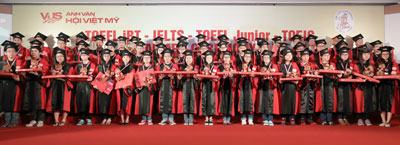 VUS trao chứng chỉ quốc tế cho 300 học viên