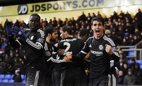 Chelsea khởi đầu năm 2016 khá suôn sẻ