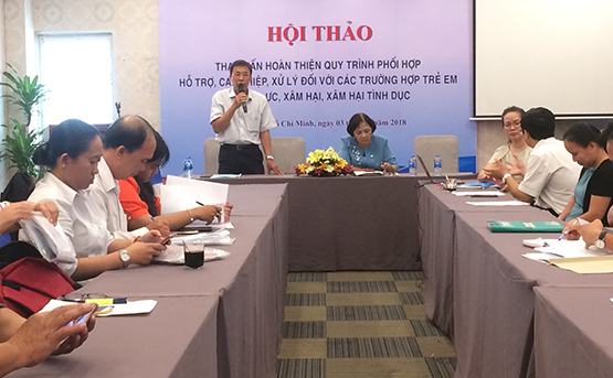 Bảo vệ trẻ khỏi bị xâm hại: Đừng “đua” theo thành tích