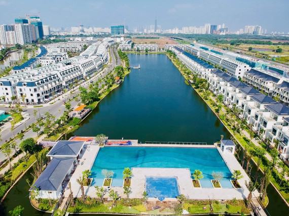 Hồ điều tiết tại dự án nhà ở Lake View City (TP Thủ Đức, TPHCM) sau khi xây dựng hoàn thành