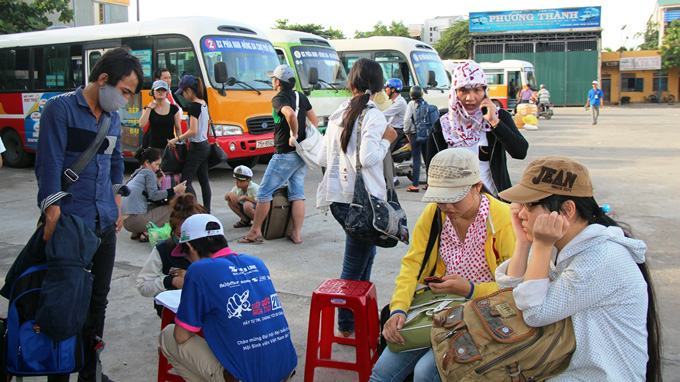 Xe ôm hét giá và dắt mối nhà trọ