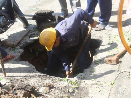 Xe tải sập bẫy hố tử thần