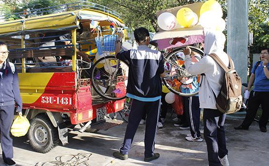 Sôi nổi cuộc thi “Đi xe đạp vì môi trường văn hóa giao thông cúp Casumina” lần thứ 7 năm 2017