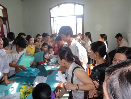 Xét tuyển viên chức giáo dục ở Quảng Trị:  “Chạy” từ giai đoạn nộp hồ sơ!