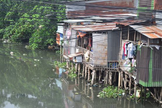 Cải tạo nhà ở ven kênh rạch: Khuyến khích tư nhân tham gia