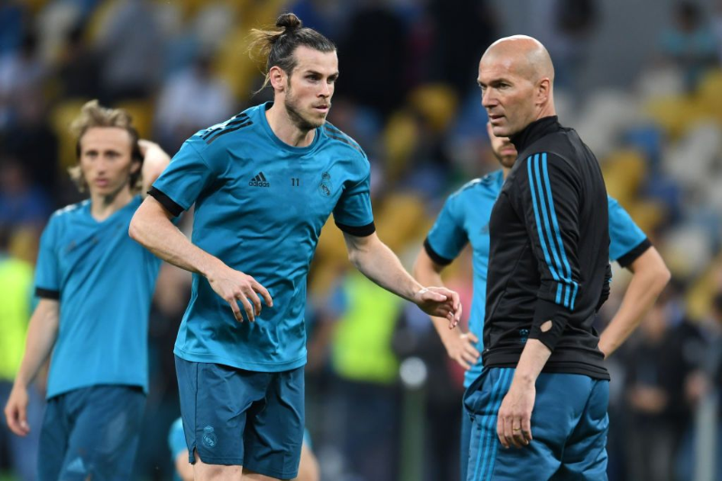 Xử tệ với Bale, HLV Zidane bị rủa là “nỗi ô nhục”