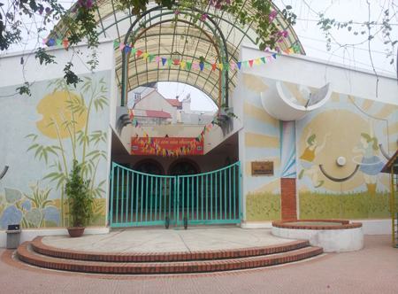 Yêu cầu làm rõ vụ cháu bé bị đánh ở trường mầm non SOS