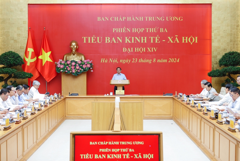 Thủ tướng chủ trì phiên họp thứ ba Tiểu ban Kinh tế – xã hội Đại hội XIV của Đảng