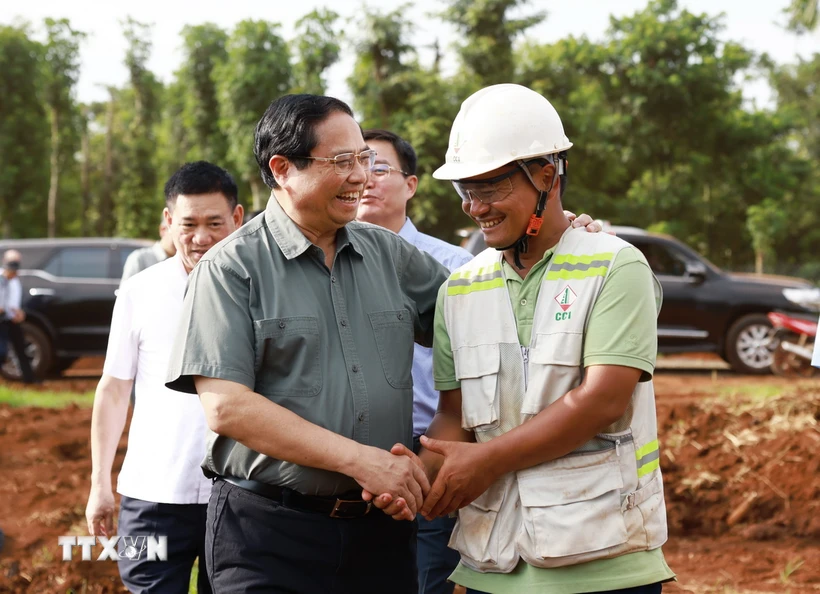 Thủ tướng Phạm Minh Chính kiểm tra dự án cao tốc Khánh Hòa – Buôn Ma Thuột