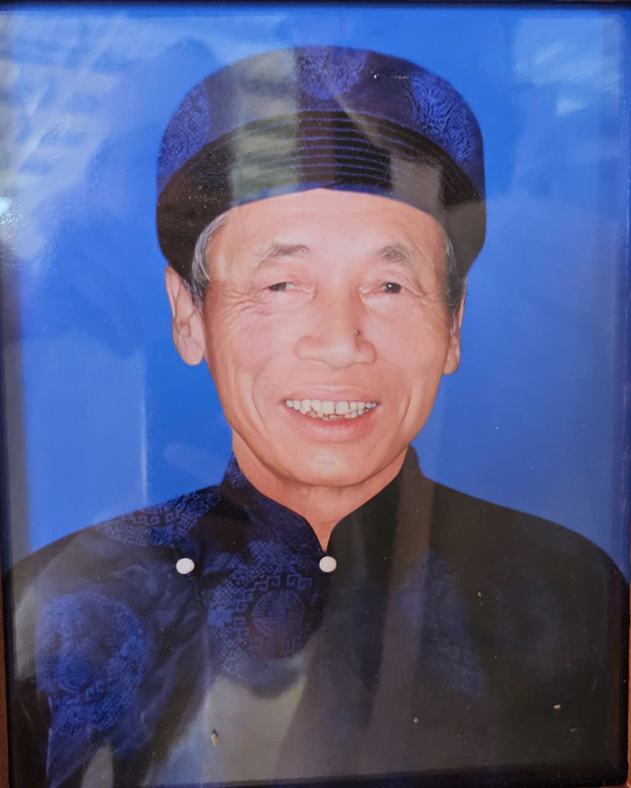 CHIA BUỒN