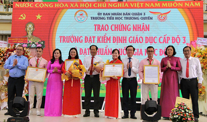 Trường Tiểu học Trương Quyền đón nhận “niềm vui kép” trong năm học mới