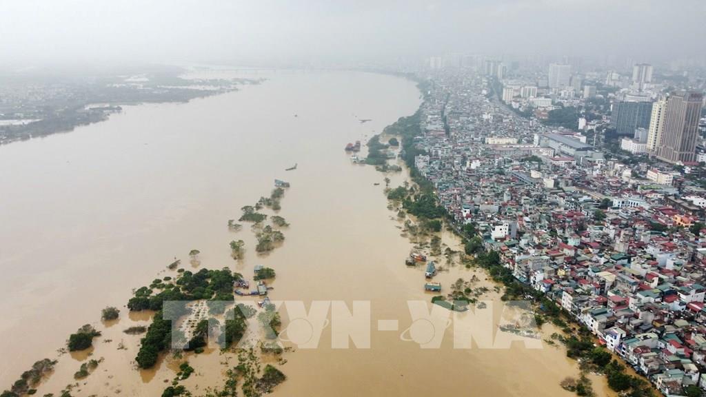 Đến 12 giờ 30 phút ngày 12-9, có 327 người chết và mất tích do bão, mưa lũ