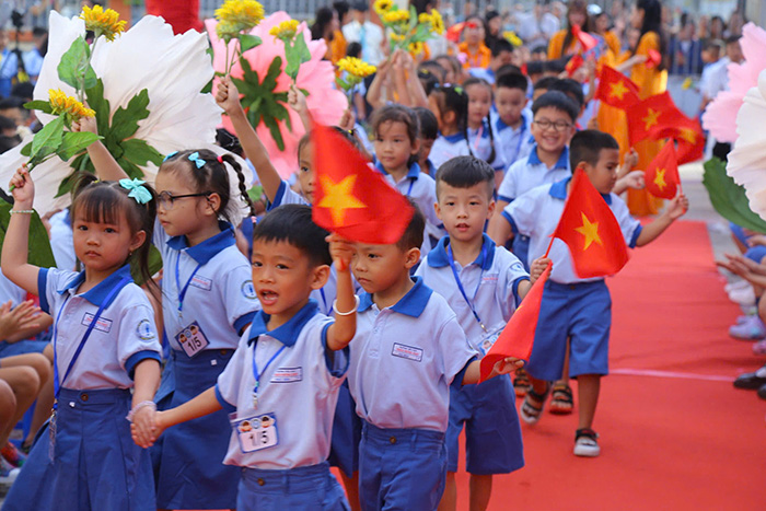 Thầy trò rộn ràng đón năm học mới