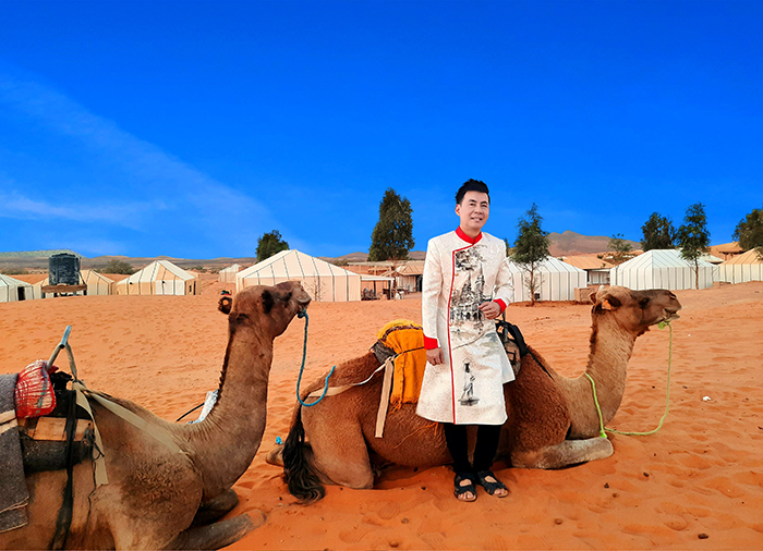 Đón hoàng hôn và bình minh giữa sa mạc Sahara