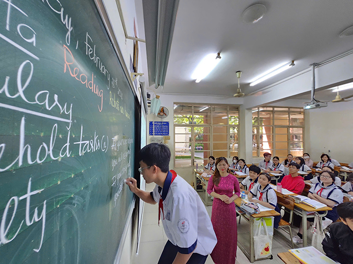 TP.HCM muốn được chủ động chọn tiếng Anh làm môn thi tuyển sinh 10