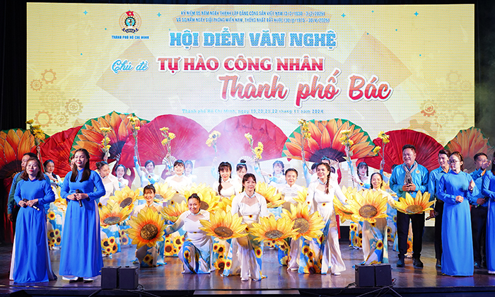 Hội diễn văn nghệ “Tự hào công nhân thành phố Bác”