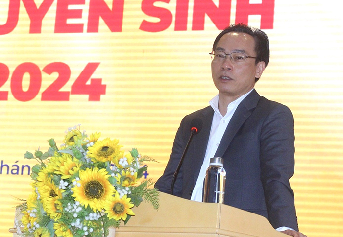 Thứ trưởng Bộ GD-ĐT Hoàng Minh Sơn: Vẫn không giảm được áp lực khi xét tuyển sớm