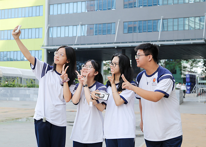 Bộ trưởng Bộ GD-ĐT Nguyễn Kim Sơn: Cộng đồng hạnh phúc chỉ được tạo bởi nền giáo dục hạnh phúc