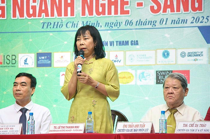 Đồng hành cùng học sinh trong kỳ thi tốt nghiệp THPT đầu tiên theo chương trình mới