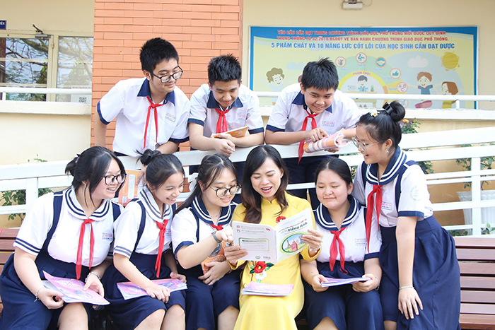 Chính sách nhân văn, nghĩa tình vào từng lớp học