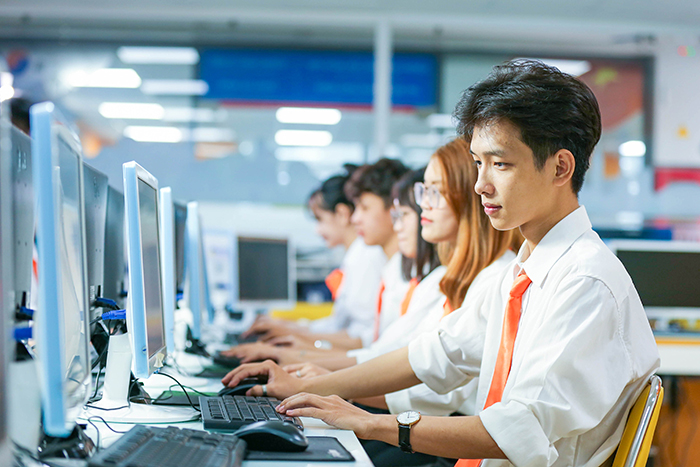 Ba thách thức trong kỷ nguyên mới của kinh tế TP.HCM