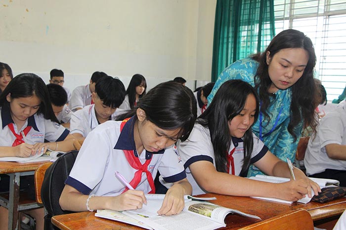 Tuyển sinh lớp 10 tại TP.HCM năm 2025: Môn ngữ văn: Tăng tỷ lệ vận dụng, ngữ liệu ngoài sách giáo khoa