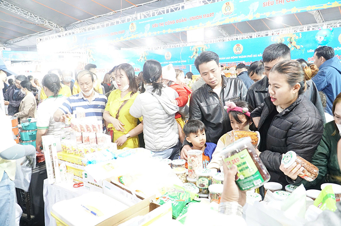 Chăm lo Tết cho công nhân, người lao động