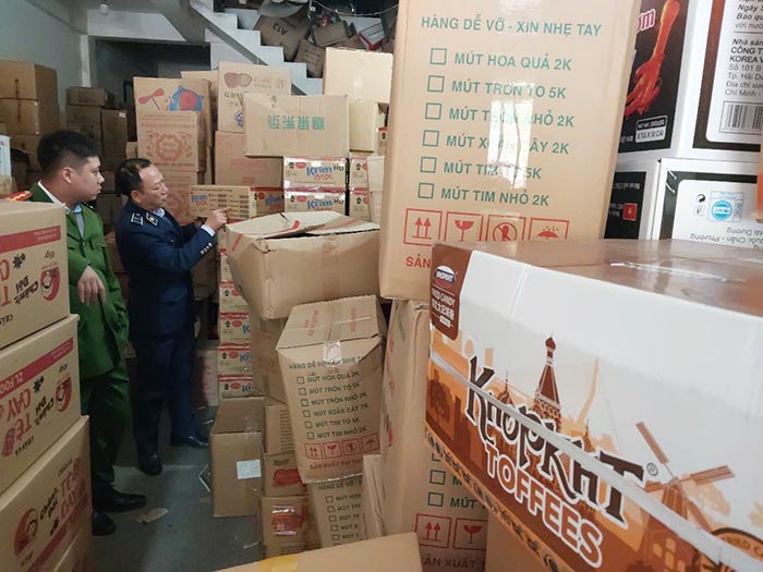 Gần Tết: Tăng cường kiểm tra thực phẩm “bẩn”