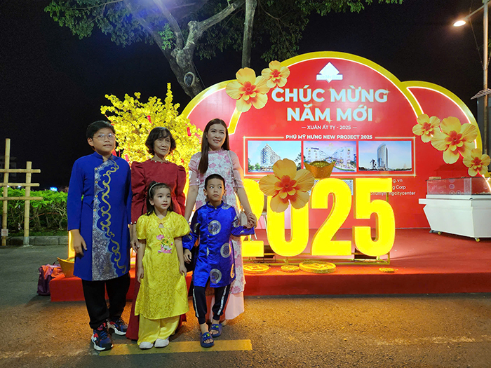 Khám phá không gian văn hóa và sắc hoa rực rỡ tại khu đô thị Phú Mỹ Hưng