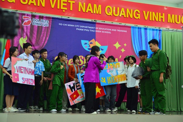 Hành trình tỏa sáng tài năng Anh ngữ: Cuộc thi Kịch “The Students’ Talents Show” đầy màu sắc