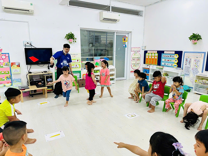 TP.HCM yêu cầu trường mầm non tiên tiến, hội nhập quốc tế tiếp tục cho trẻ làm quen với tiếng Anh