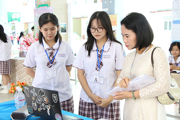 Trường học dạy 2 buổi/ngày đảm bảo thời lượng không quá 8 tiết/ngày