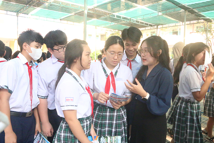 Chọn tổ hợp môn tự chọn theo định hướng nghề nghiệp