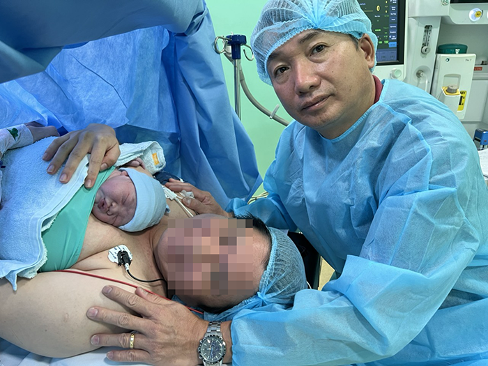 Người mang niềm vui cho hàng ngàn cặp vợ chồng hiếm muộn