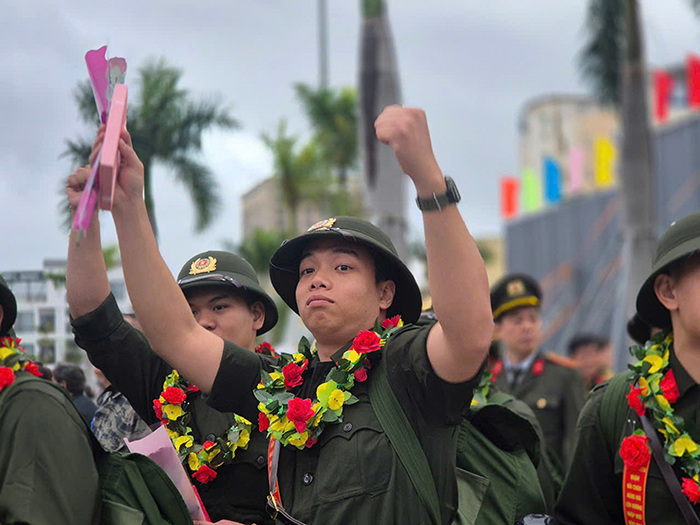 Giấc mơ xanh màu áo lính