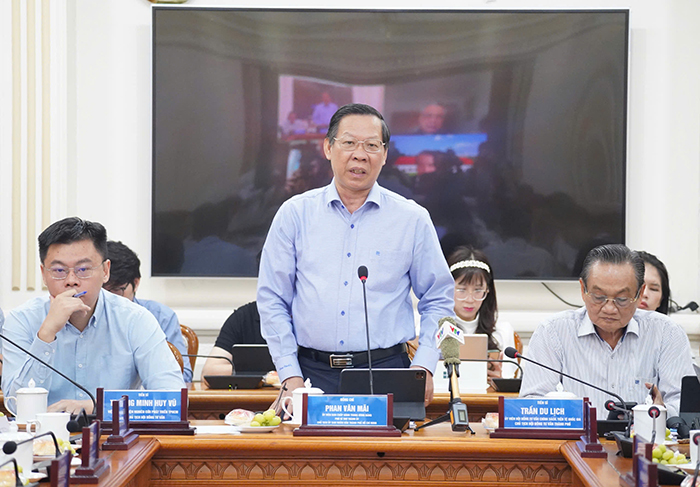 TP.HCM: Bàn giải pháp đặt mục tiêu tăng trưởng hai con số