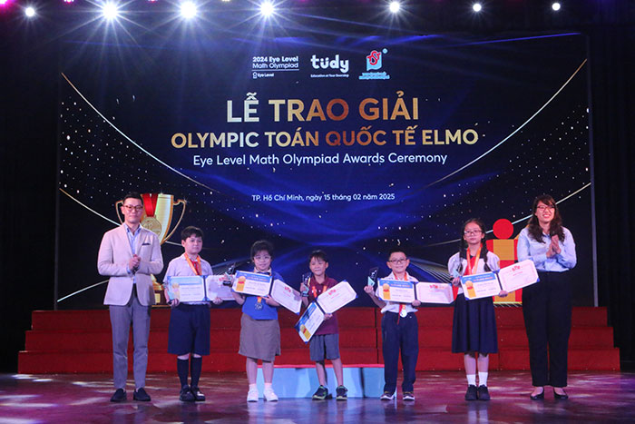 Trao trải cuộc thi Toán quốc tế ELMO