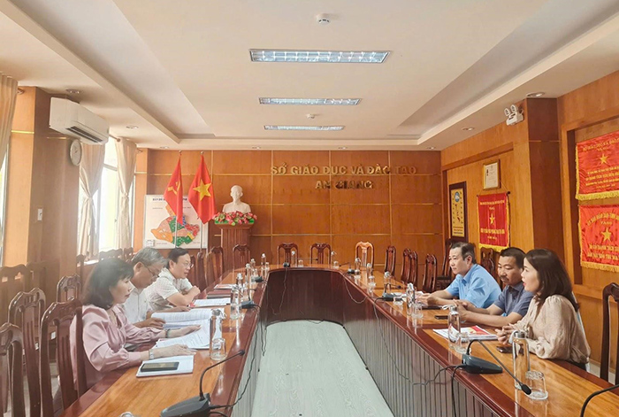 Phối hợp tổ chức cuộc thi English Olympics of Vietnam dành cho thế hệ trẻ: Viện Việt Nam Bách nghệ Thực hành, Viện Kỷ lục Việt Nam & Sở GD-ĐT An Giang