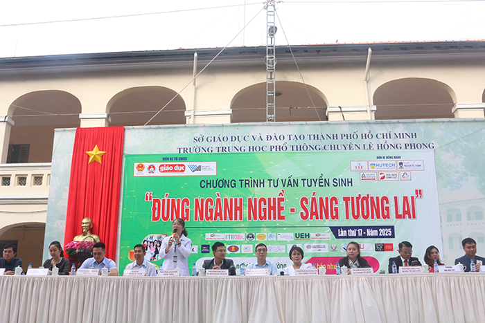 Đào tạo nhiều ngành học mới theo xu thế