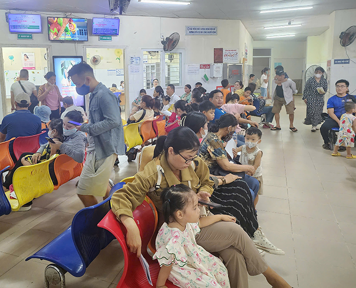 Chủ động ngăn chặn dịch sởi trong học đường