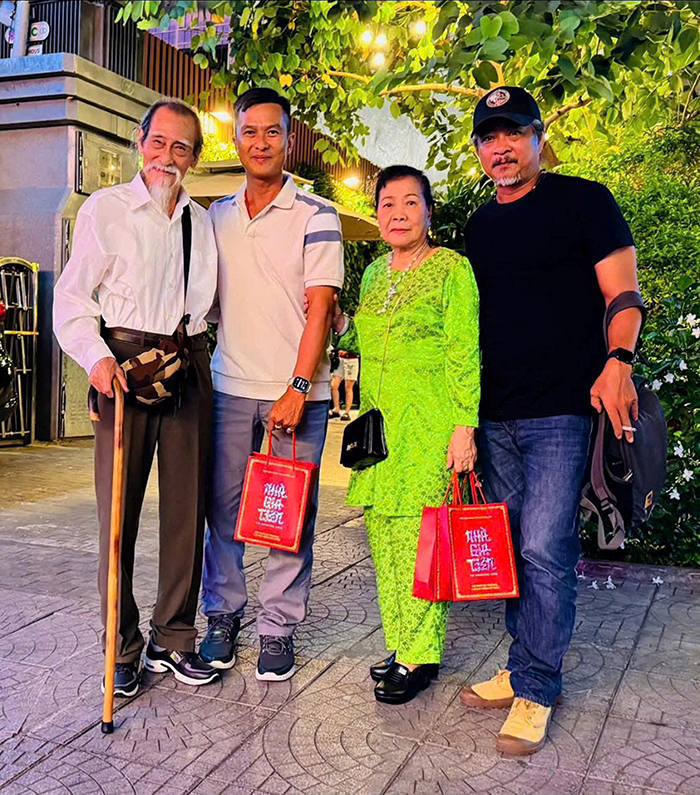 Hai gia đình nhà giáo “giữ lửa” hạnh phúc