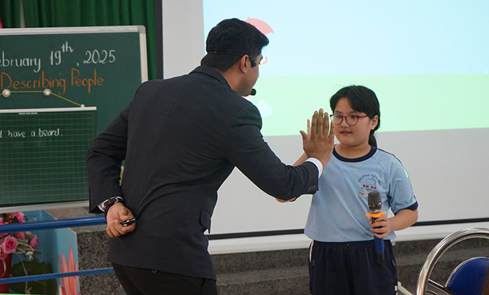 Xây dựng môi trường học tập toàn diện ở một trường ngoại thành