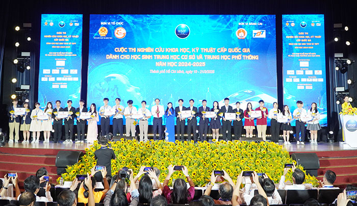 12 đề tài đạt giải nhất Cuộc thi Khoa học kỹ thuật quốc gia năm 2025