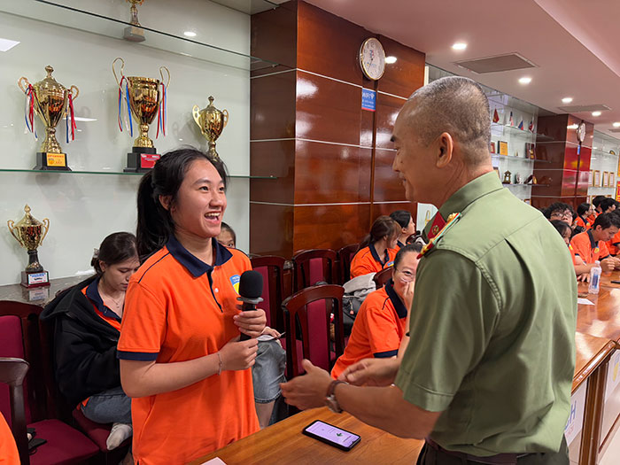 Học sinh, sinh viên phải tỉnh táo trước những cạm bẫy vô hình