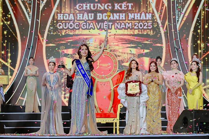Nữ giám đốc trung tâm Anh ngữ đăng quang hoa hậu Doanh nhân Quốc gia Việt Nam 2025