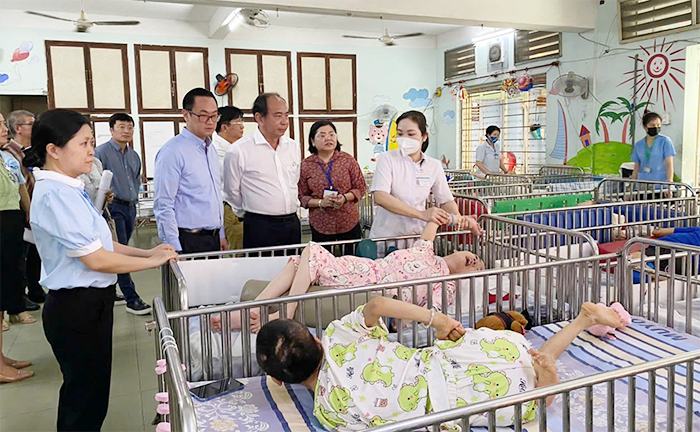 TP.HCM: Nâng cao chăm sóc y tế cho người yếu thế thông qua hợp tác toàn diện