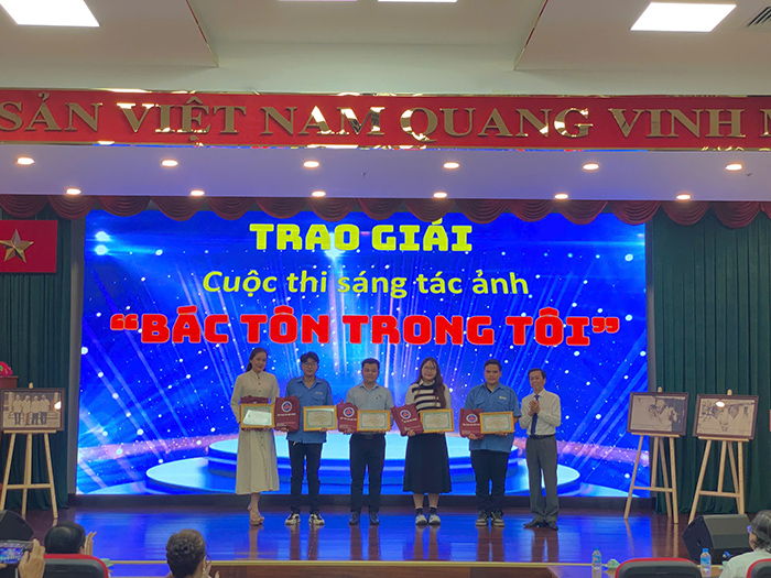 Tưởng niệm 45 năm ngày mất của Chủ tịch Tôn Đức Thắng