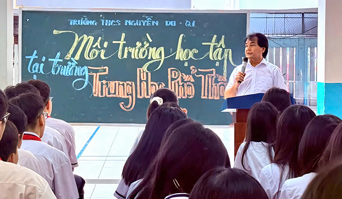 Hiệu trưởng trường THPT nêu các yếu tố chọn nguyện vọng trường hợp lý