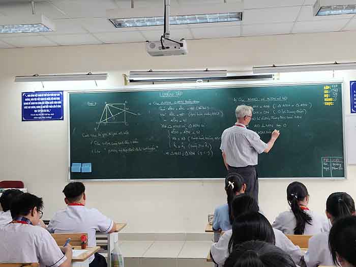 TP.HCM bổ sung thêm đối tượng khảo sát năng lực tiếng Anh giáo viên