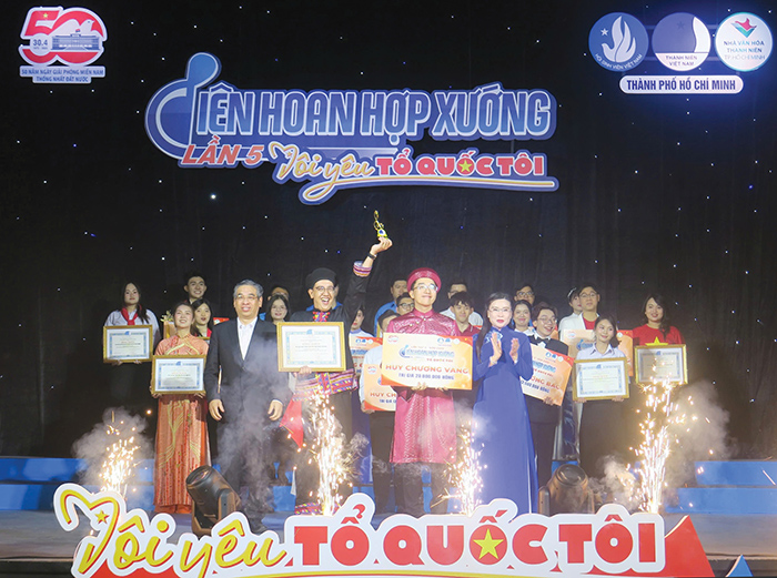 Tuổi trẻ ngân vang những bài hát về đất nước